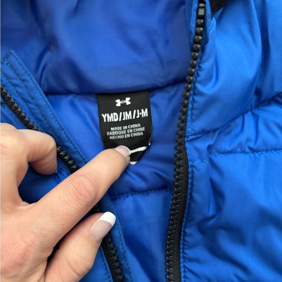 Under Armor Puffer Jacket YMD - Picture 2 of 5